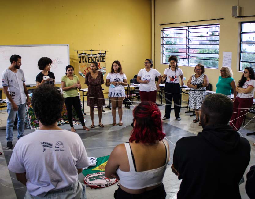 Os jovens no Brasil: Pensar o trabalho e a participação social
